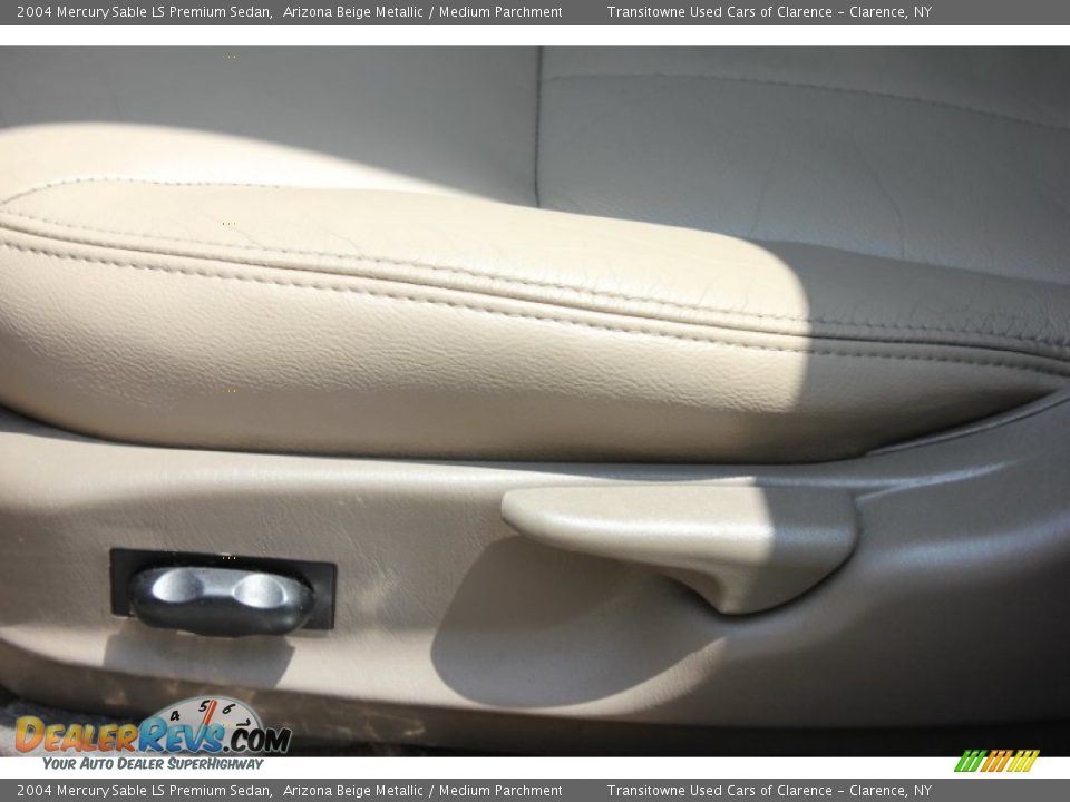 2004 Mercury Sable LS Premium Sedan Arizona Beige Metallic / Medium Parchment Photo #8