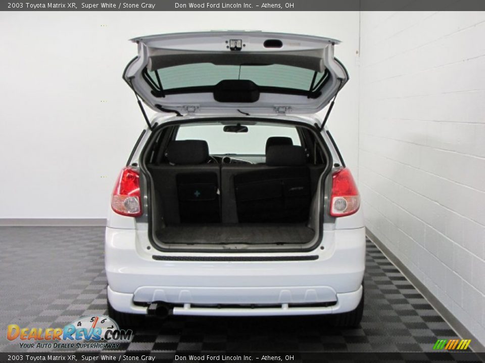 2003 Toyota Matrix XR Super White / Stone Gray Photo #5