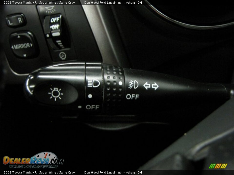 2003 Toyota Matrix XR Super White / Stone Gray Photo #18
