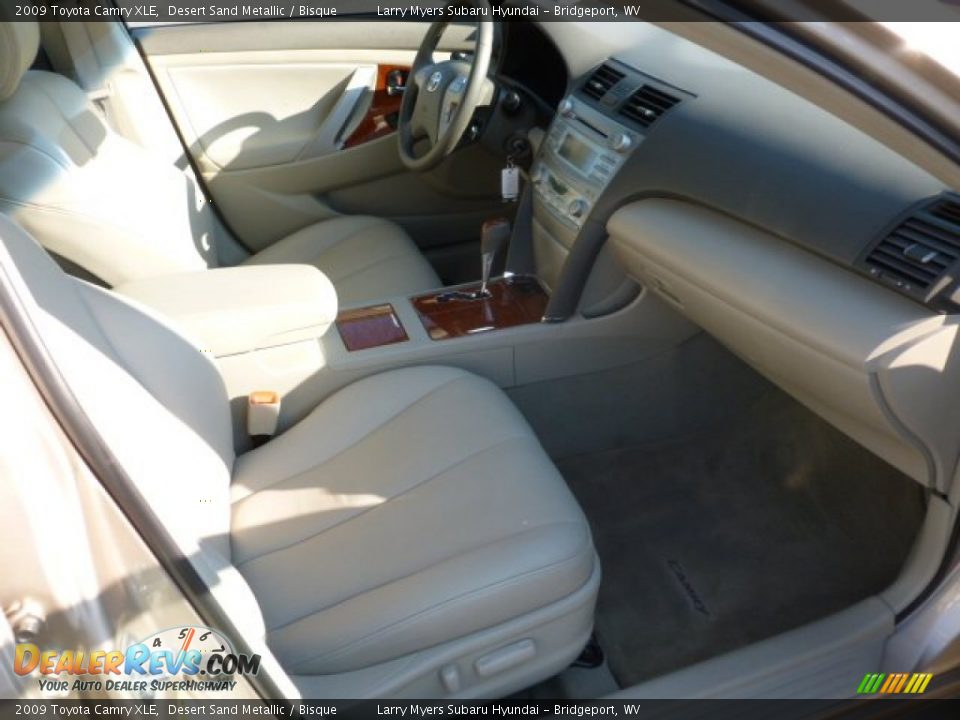 2009 Toyota Camry XLE Desert Sand Metallic / Bisque Photo #10