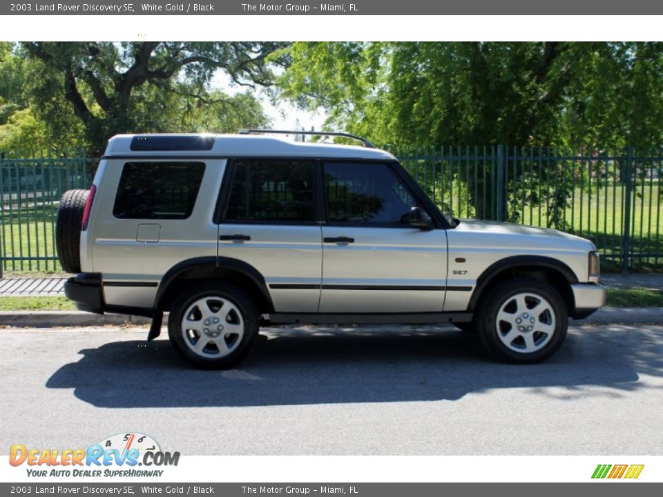 2003 Land Rover Discovery SE White Gold / Black Photo #6