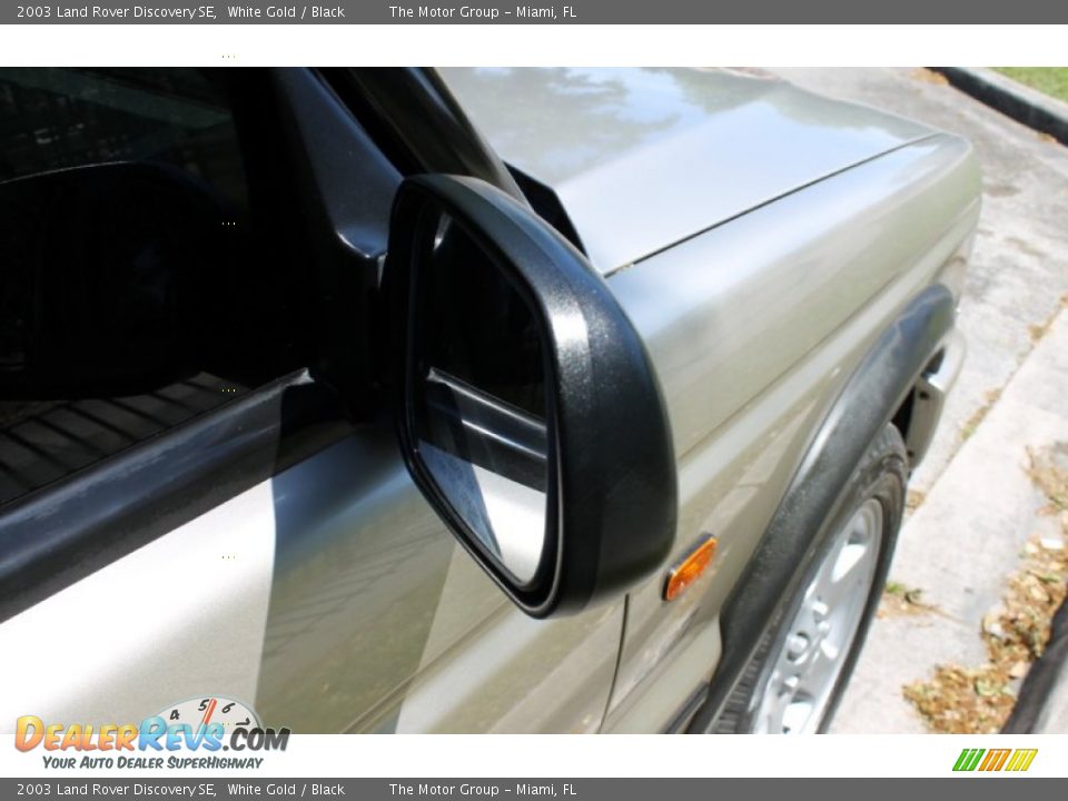 2003 Land Rover Discovery SE White Gold / Black Photo #18