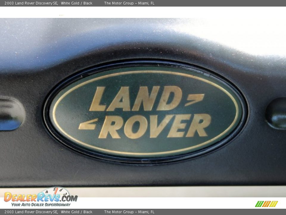 2003 Land Rover Discovery SE White Gold / Black Photo #23
