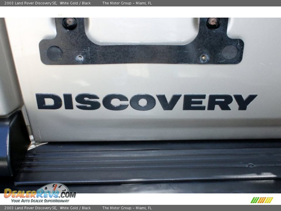 2003 Land Rover Discovery SE White Gold / Black Photo #24