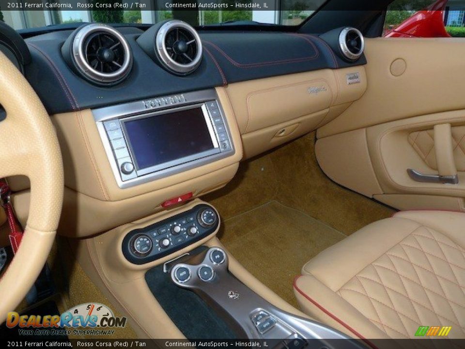 Dashboard of 2011 Ferrari California  Photo #18