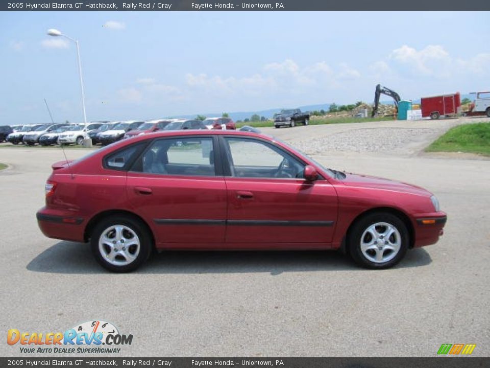 2005 Hyundai Elantra GT Hatchback Rally Red / Gray Photo #4