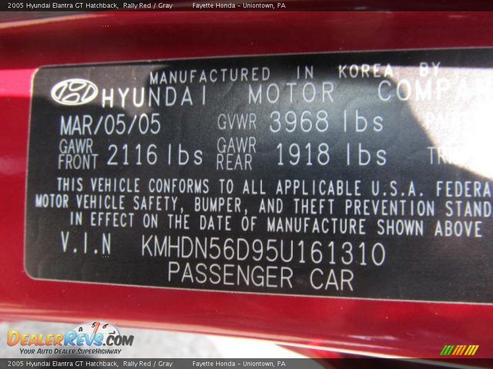 2005 Hyundai Elantra GT Hatchback Rally Red / Gray Photo #9
