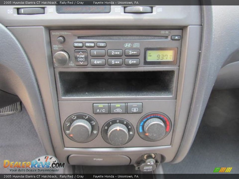 2005 Hyundai Elantra GT Hatchback Rally Red / Gray Photo #12