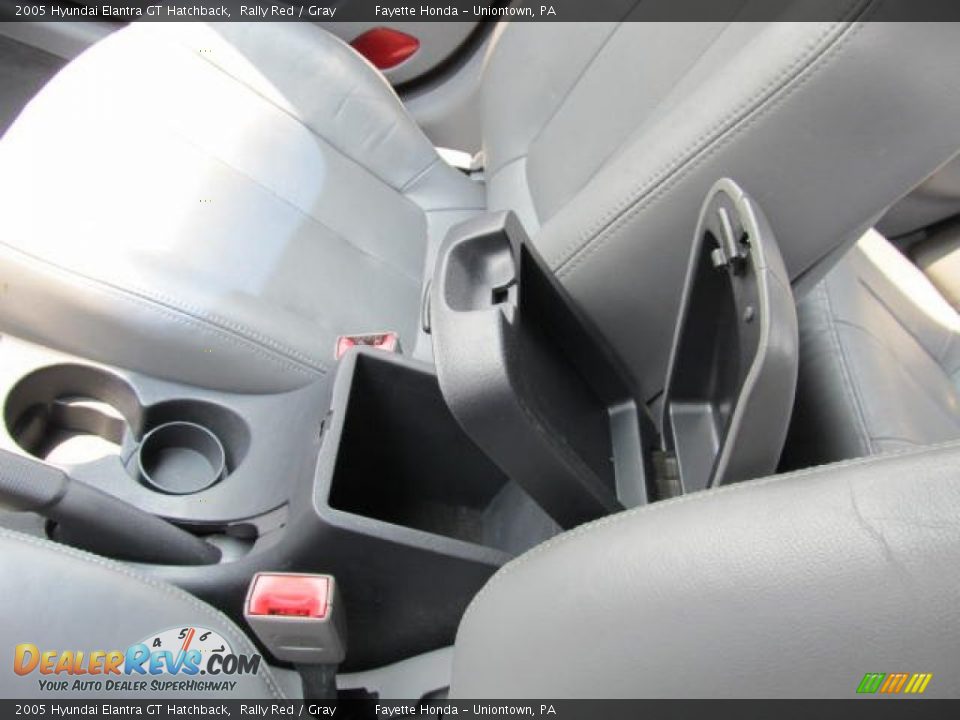 2005 Hyundai Elantra GT Hatchback Rally Red / Gray Photo #14