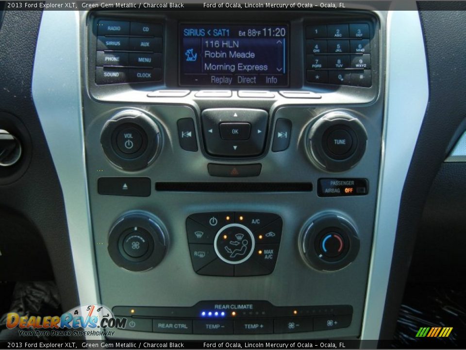 Controls of 2013 Ford Explorer XLT Photo #10