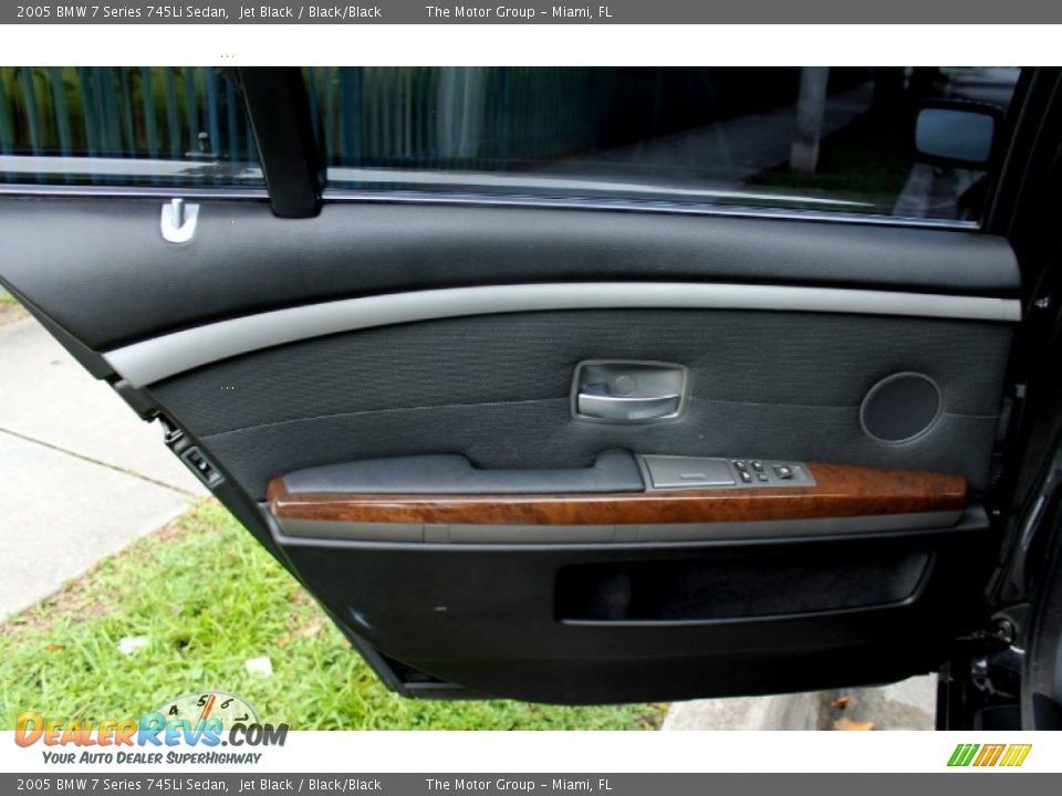 2005 BMW 7 Series 745Li Sedan Jet Black / Black/Black Photo #25