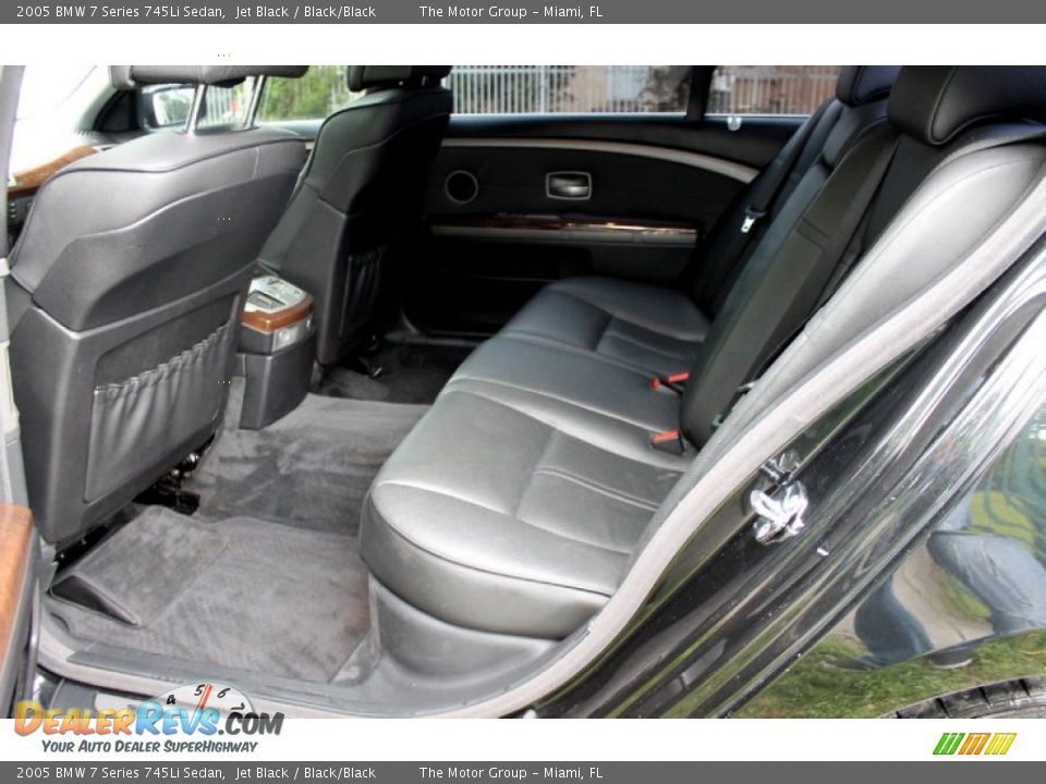 2005 BMW 7 Series 745Li Sedan Jet Black / Black/Black Photo #31