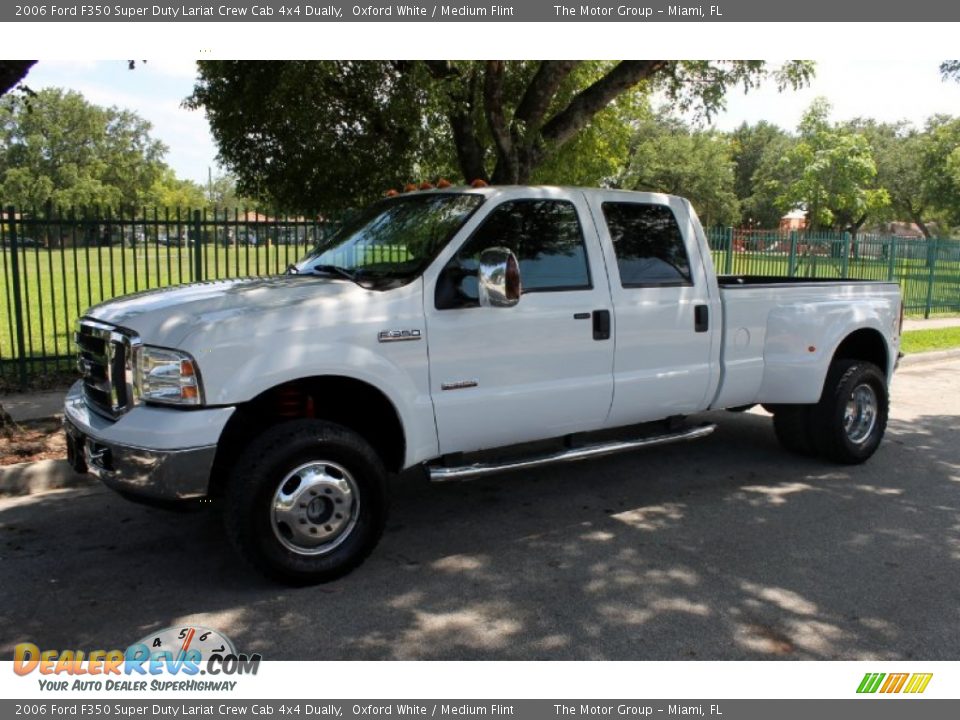 2006 Ford F350 Super Duty Lariat Crew Cab 4x4 Dually Oxford White / Medium Flint Photo #3