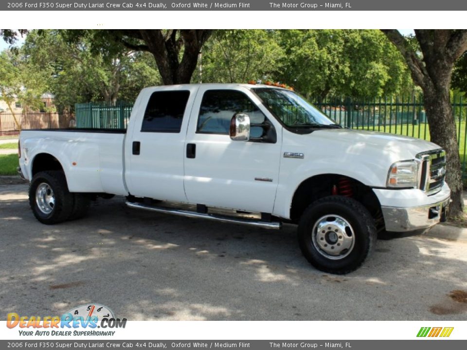 2006 Ford F350 Super Duty Lariat Crew Cab 4x4 Dually Oxford White / Medium Flint Photo #4