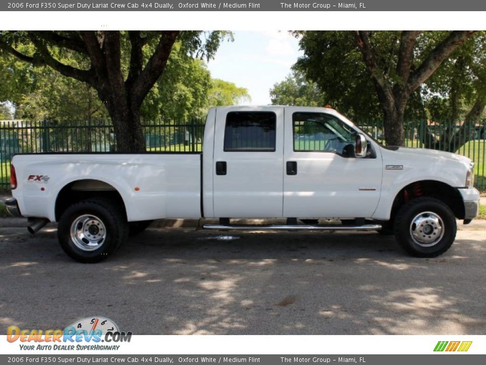 2006 Ford F350 Super Duty Lariat Crew Cab 4x4 Dually Oxford White / Medium Flint Photo #6