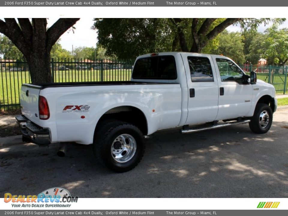 2006 Ford F350 Super Duty Lariat Crew Cab 4x4 Dually Oxford White / Medium Flint Photo #8