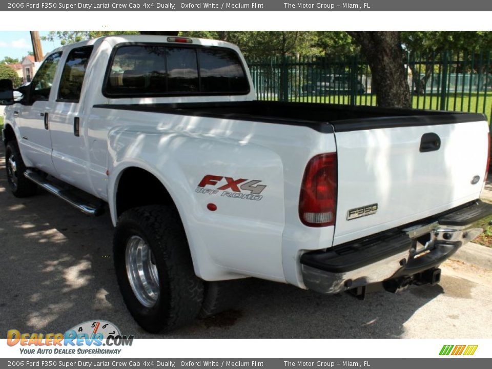 2006 Ford F350 Super Duty Lariat Crew Cab 4x4 Dually Oxford White / Medium Flint Photo #15