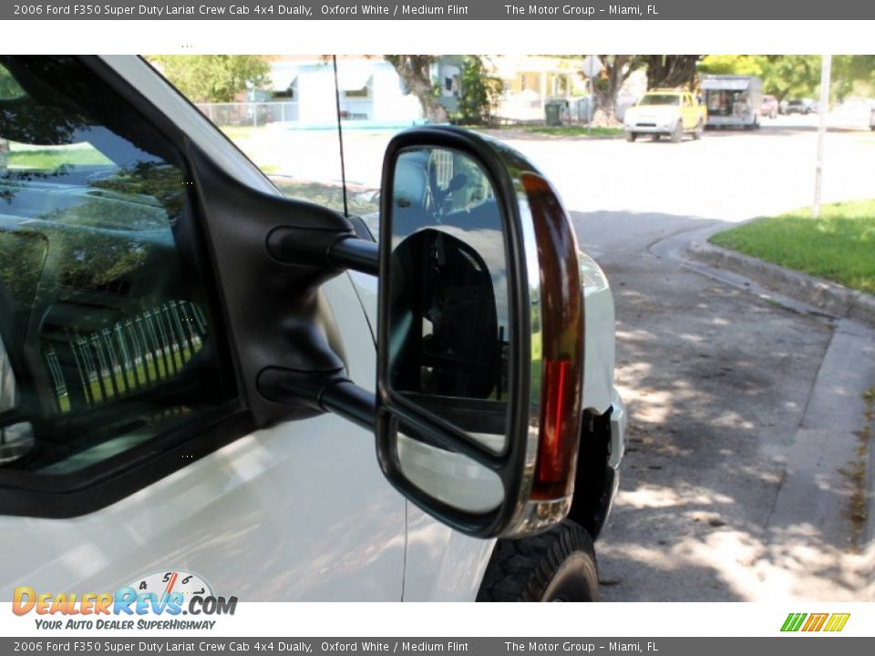 2006 Ford F350 Super Duty Lariat Crew Cab 4x4 Dually Oxford White / Medium Flint Photo #18
