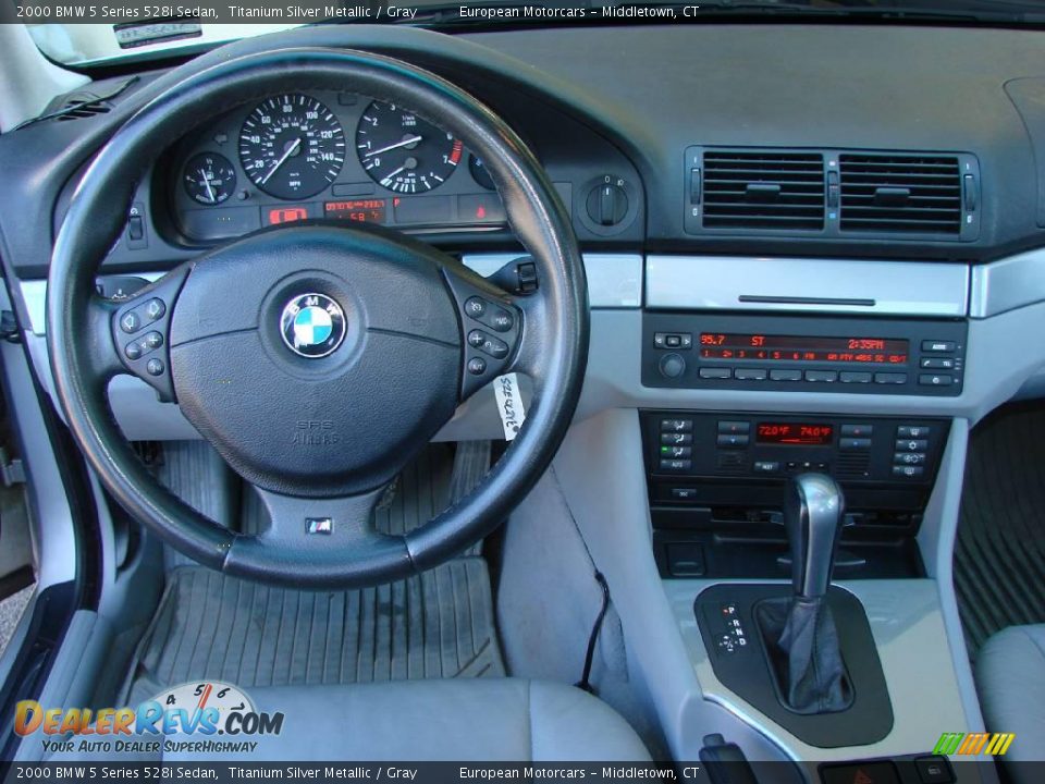 2000 BMW 5 Series 528i Sedan Titanium Silver Metallic / Gray Photo #9