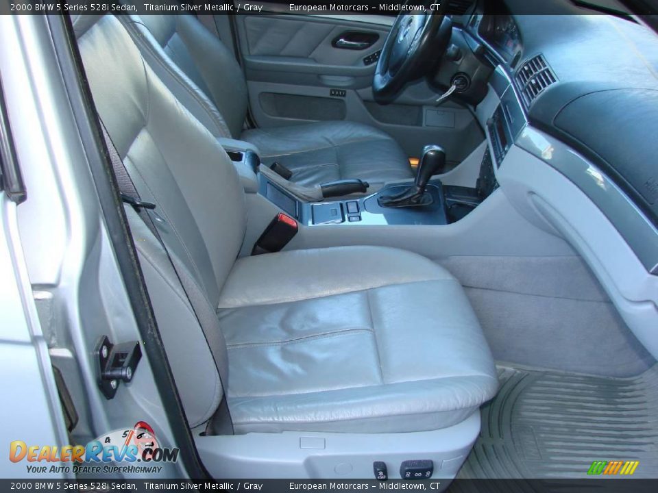 2000 BMW 5 Series 528i Sedan Titanium Silver Metallic / Gray Photo #11