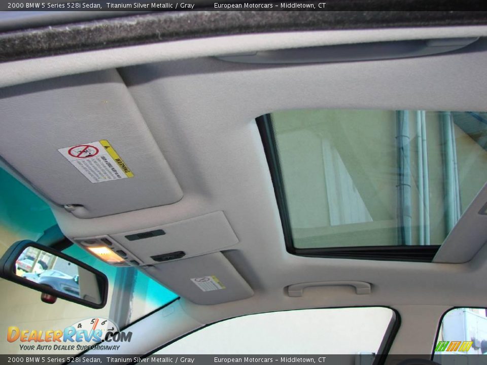 2000 BMW 5 Series 528i Sedan Titanium Silver Metallic / Gray Photo #17