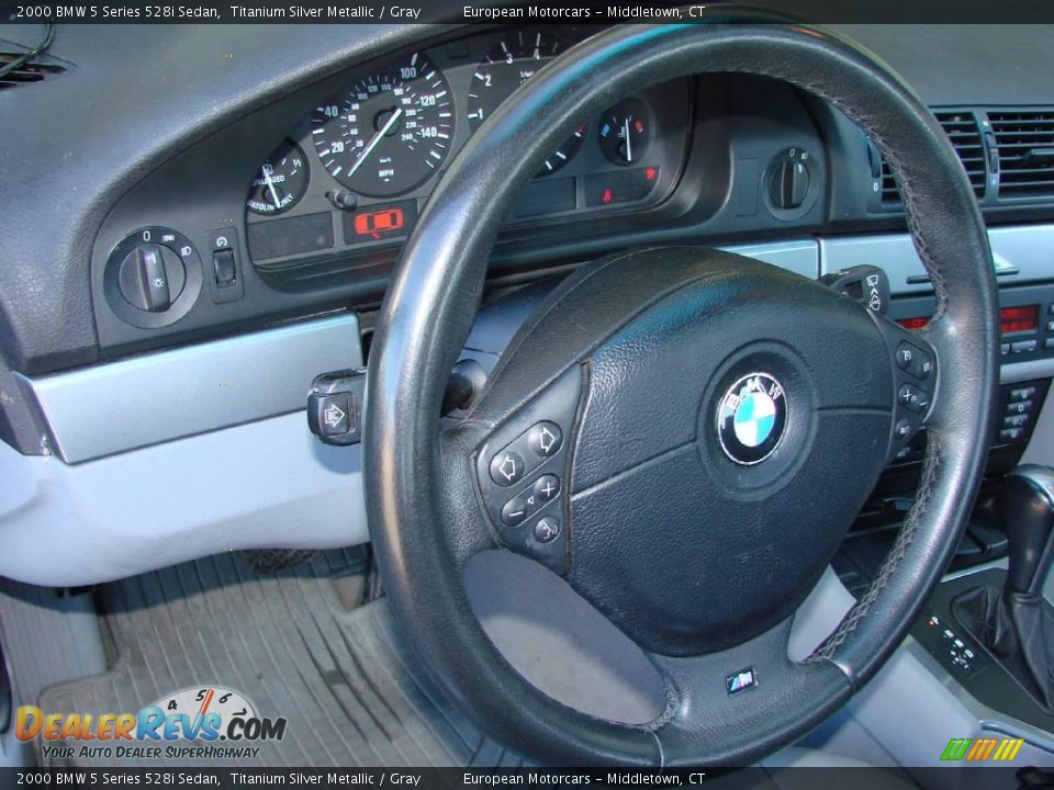 2000 BMW 5 Series 528i Sedan Titanium Silver Metallic / Gray Photo #18
