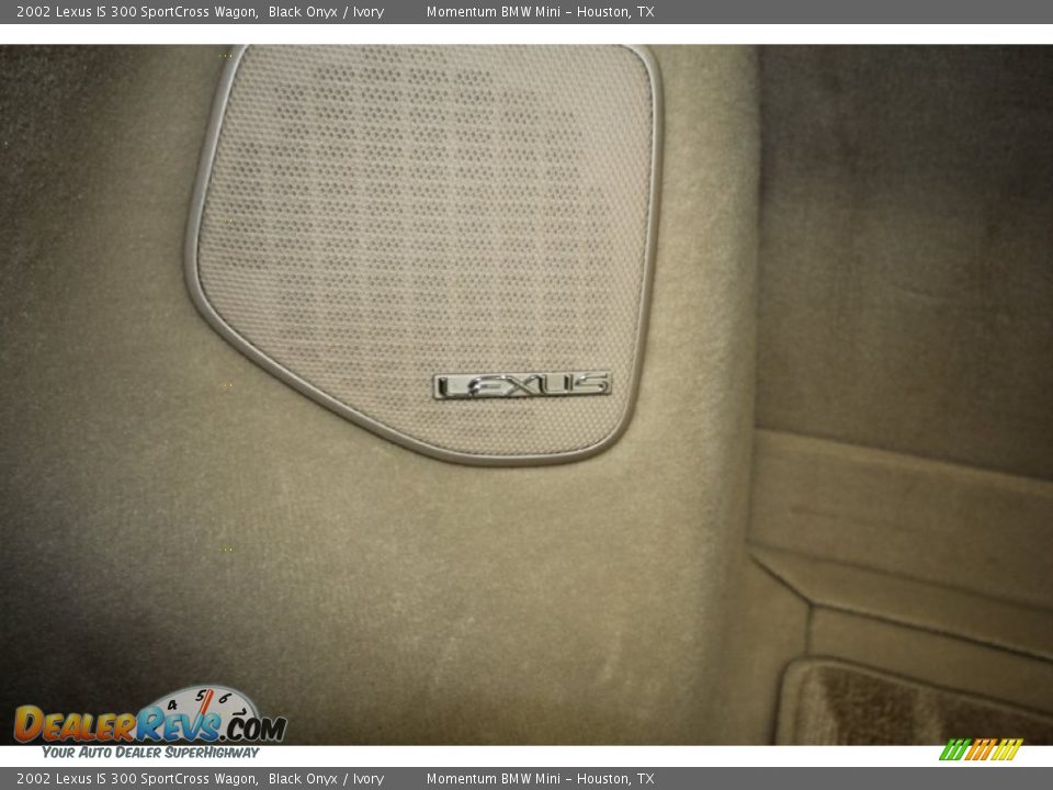 Audio System of 2002 Lexus IS 300 SportCross Wagon Photo #33