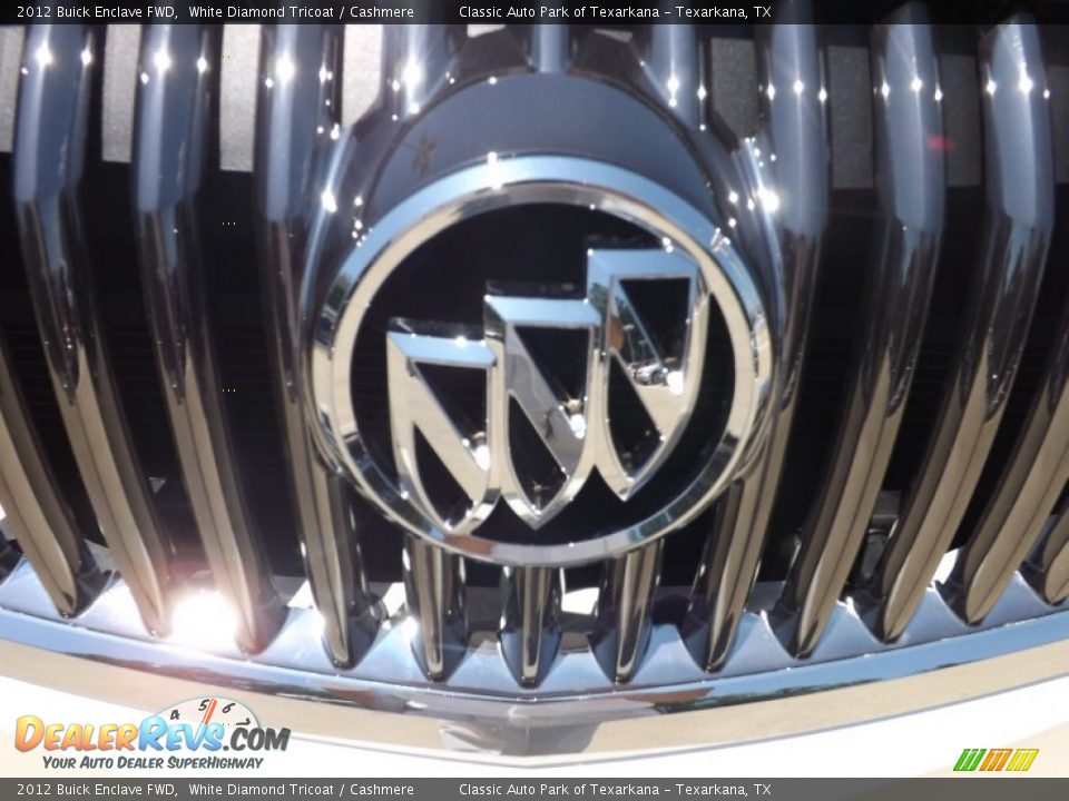 2012 Buick Enclave FWD White Diamond Tricoat / Cashmere Photo #25