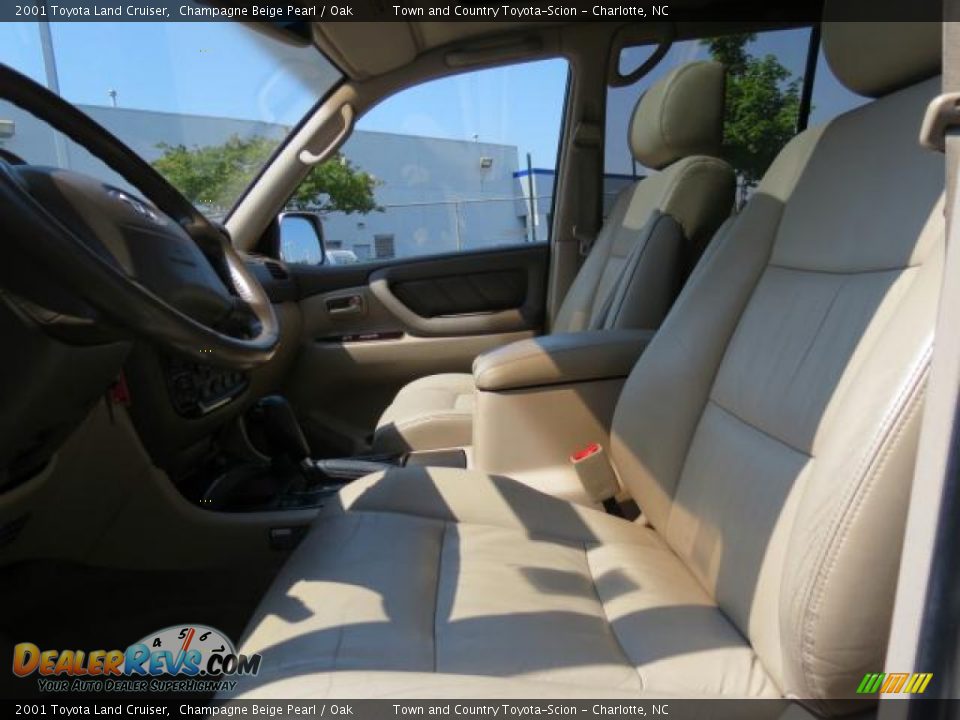 2001 Toyota Land Cruiser Champagne Beige Pearl / Oak Photo #9