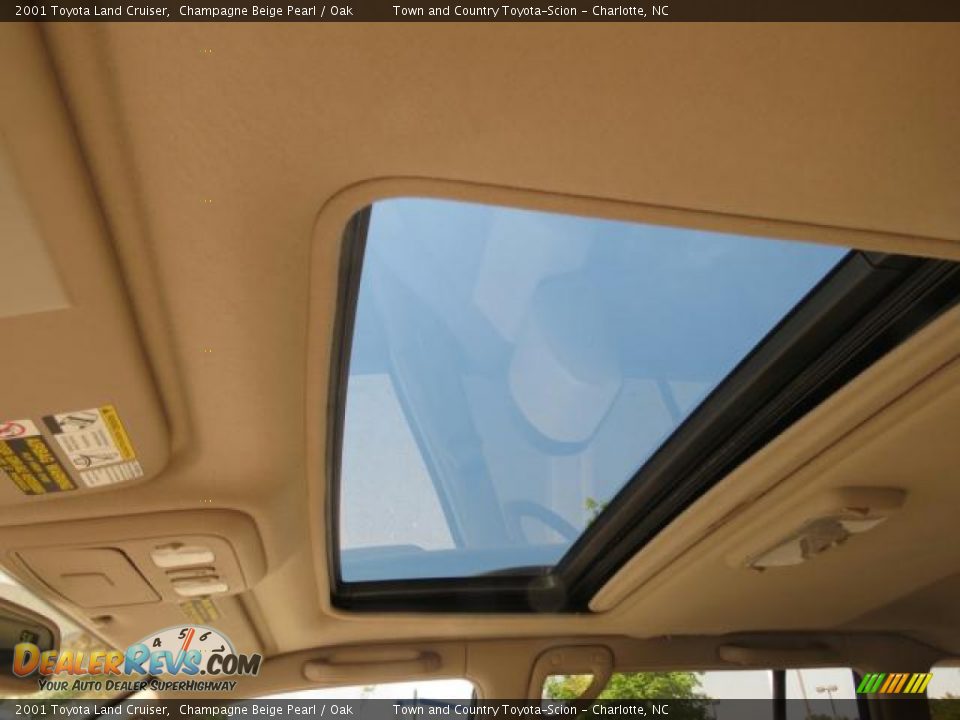 2001 Toyota Land Cruiser Champagne Beige Pearl / Oak Photo #13