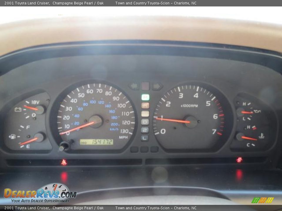 2001 Toyota Land Cruiser Champagne Beige Pearl / Oak Photo #15