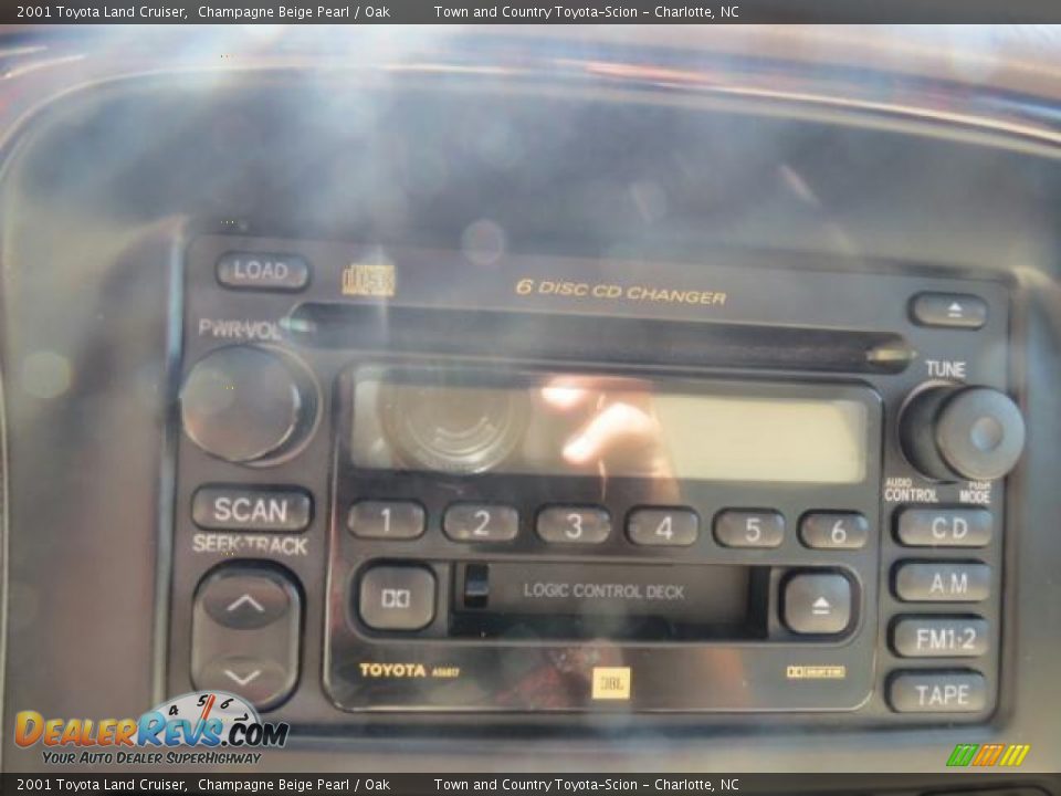 2001 Toyota Land Cruiser Champagne Beige Pearl / Oak Photo #16