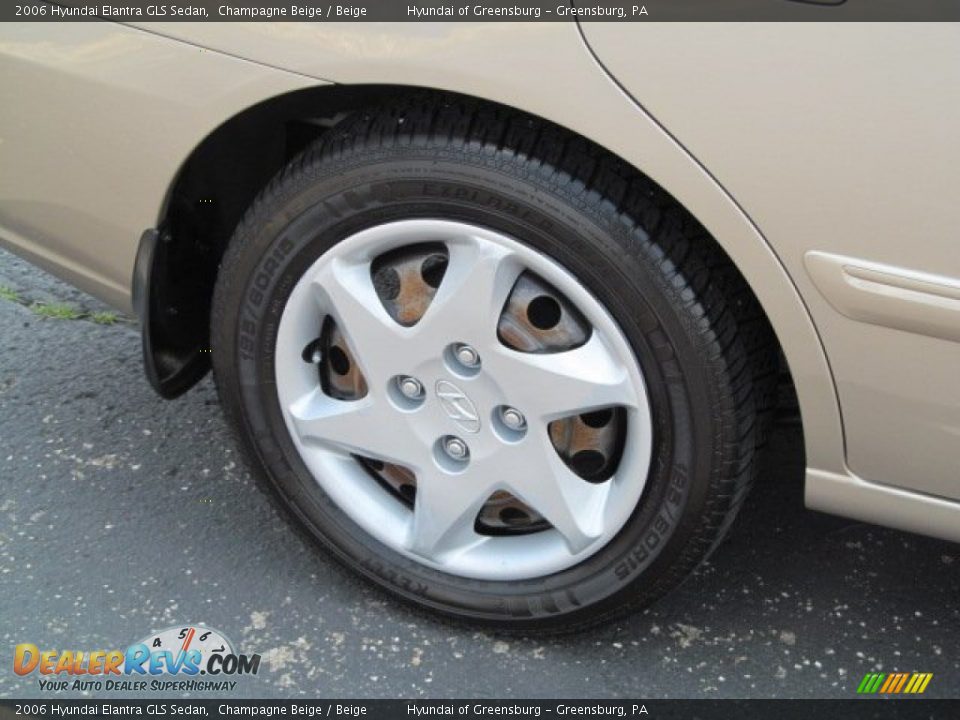 2006 Hyundai Elantra GLS Sedan Champagne Beige / Beige Photo #3