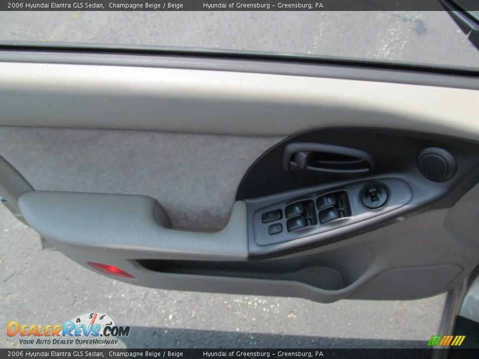 2006 Hyundai Elantra GLS Sedan Champagne Beige / Beige Photo #12