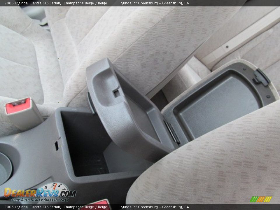 2006 Hyundai Elantra GLS Sedan Champagne Beige / Beige Photo #18