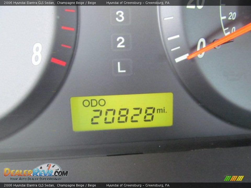 2006 Hyundai Elantra GLS Sedan Champagne Beige / Beige Photo #25
