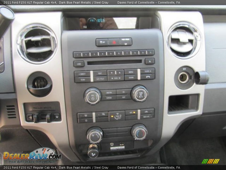 Controls of 2011 Ford F150 XLT Regular Cab 4x4 Photo #11