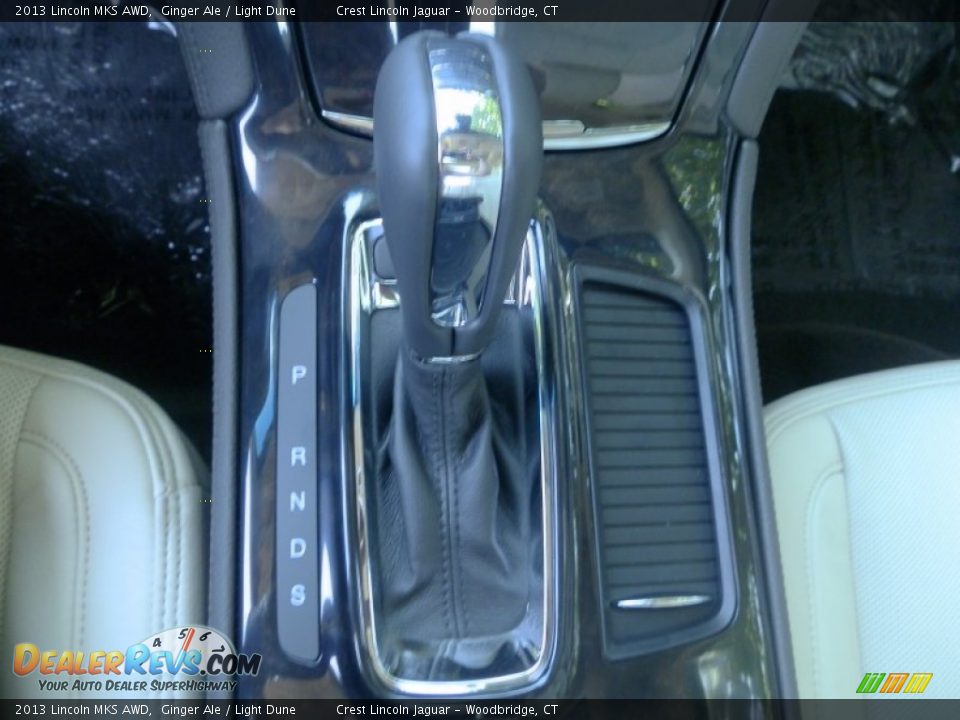 2013 Lincoln MKS AWD Shifter Photo #16