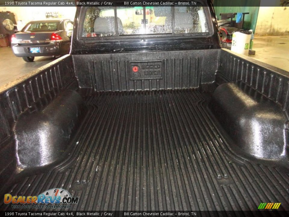 1998 Toyota Tacoma Regular Cab 4x4 Black Metallic / Gray Photo #4