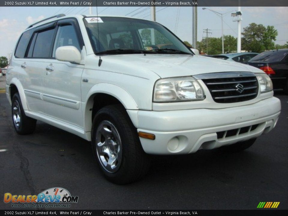 2002 Suzuki XL7 Limited 4x4 White Pearl / Gray Photo #1