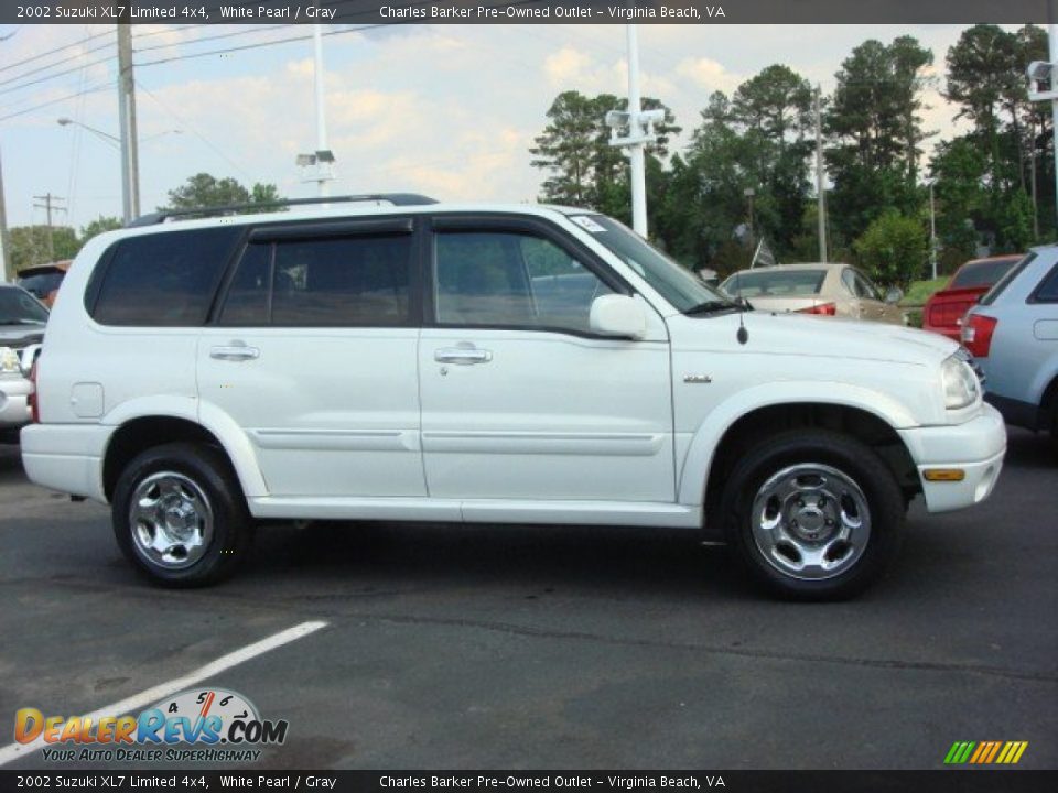 2002 Suzuki XL7 Limited 4x4 White Pearl / Gray Photo #3