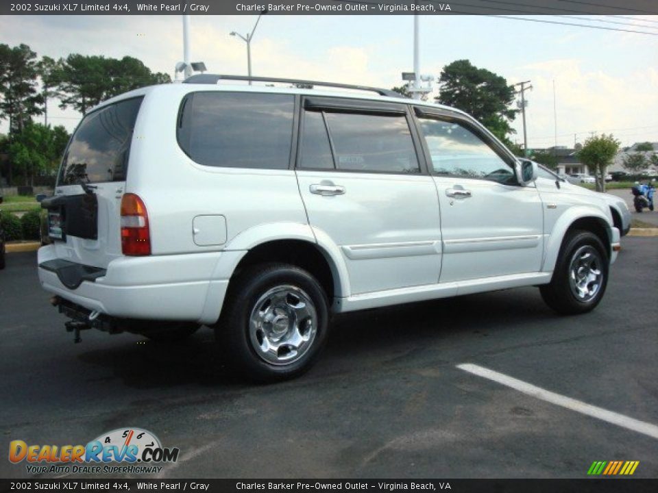 2002 Suzuki XL7 Limited 4x4 White Pearl / Gray Photo #4