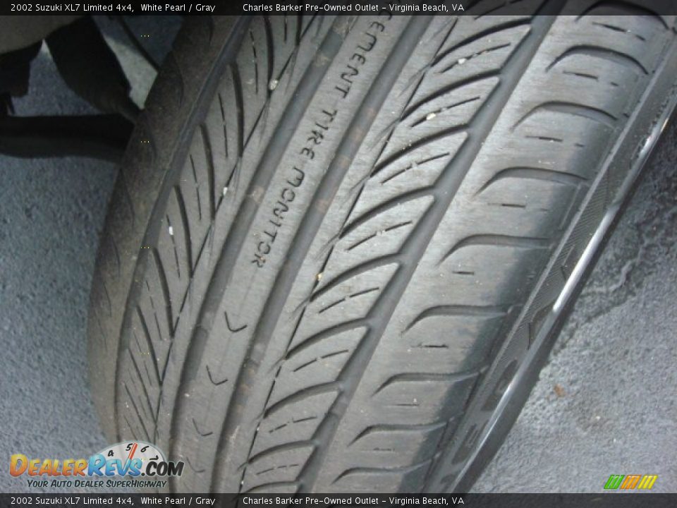 2002 Suzuki XL7 Limited 4x4 White Pearl / Gray Photo #21