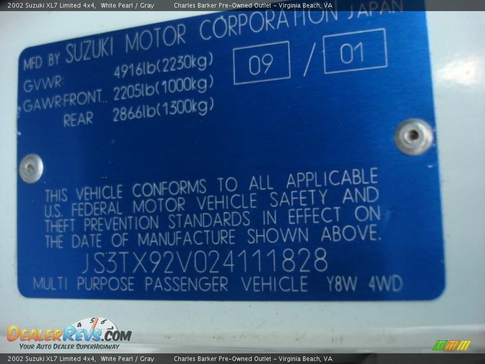 2002 Suzuki XL7 Limited 4x4 White Pearl / Gray Photo #23