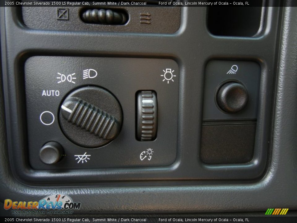 2005 Chevrolet Silverado 1500 LS Regular Cab Summit White / Dark Charcoal Photo #20