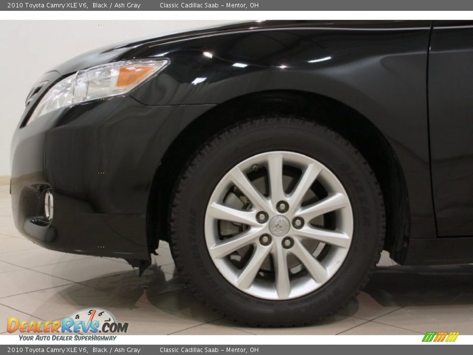 2010 Toyota Camry XLE V6 Black / Ash Gray Photo #27