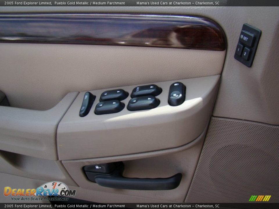 2005 Ford Explorer Limited Pueblo Gold Metallic / Medium Parchment Photo #21