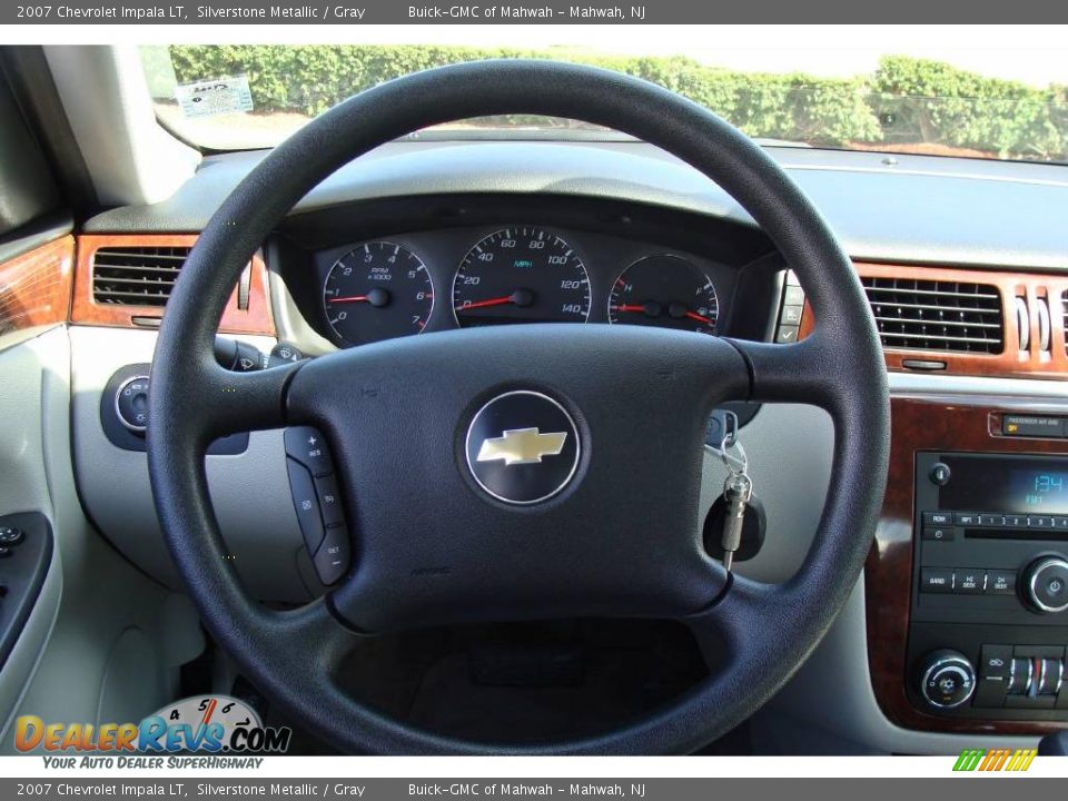 2007 Chevrolet Impala LT Silverstone Metallic / Gray Photo #17