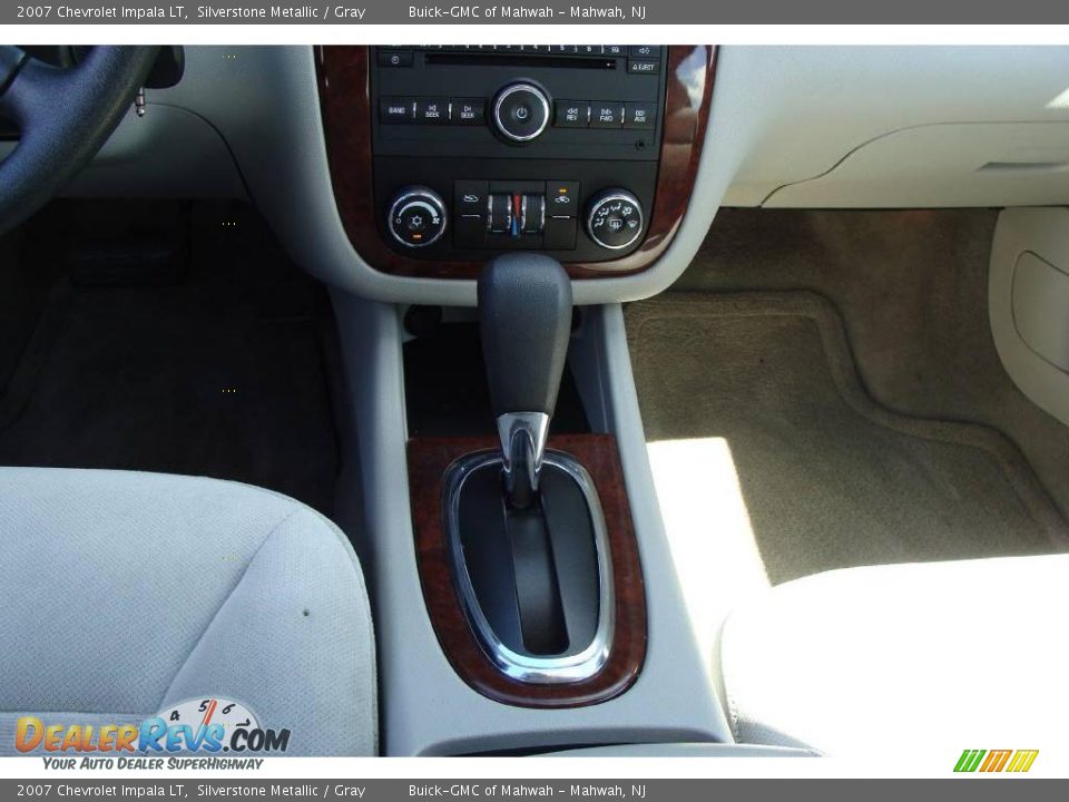 2007 Chevrolet Impala LT Silverstone Metallic / Gray Photo #19