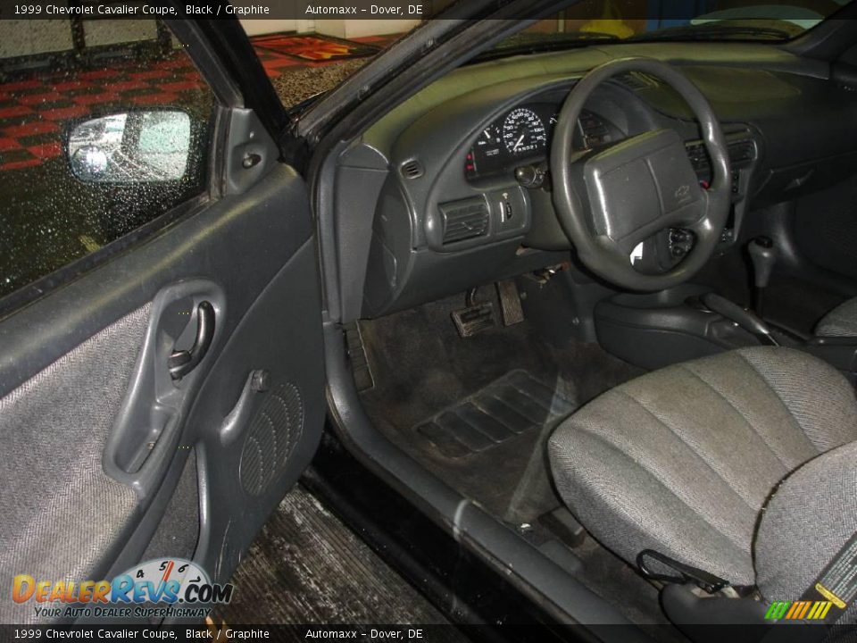 1999 Chevrolet Cavalier Coupe Black / Graphite Photo #9